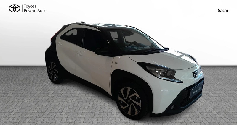 Toyota Aygo X cena 73900 przebieg: 11500, rok produkcji 2023 z Dziwnów małe 191
